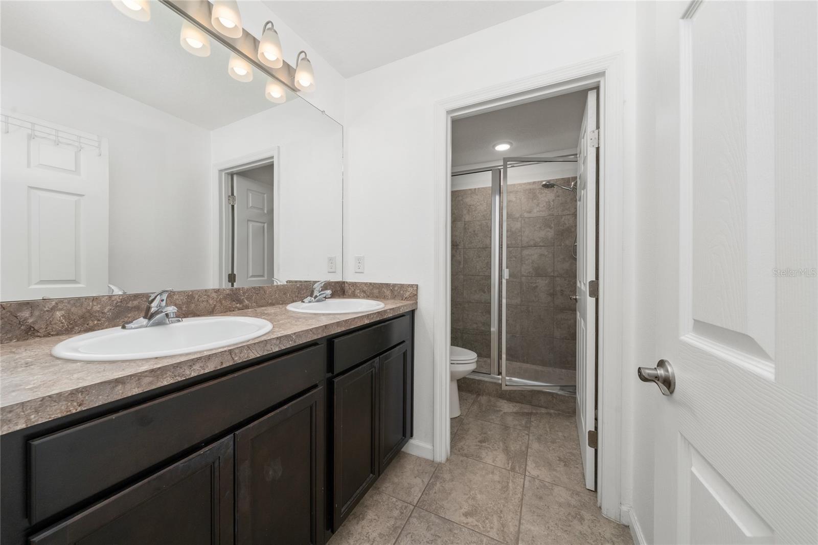 HOLLYGROVE VILLAGE - Residential