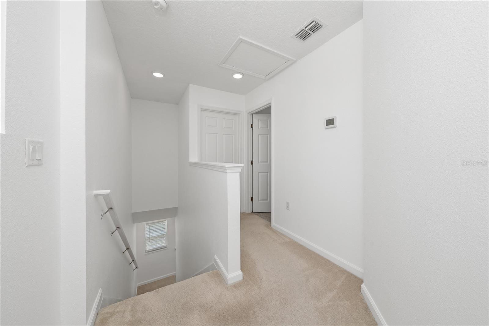 HOLLYGROVE VILLAGE - Residential