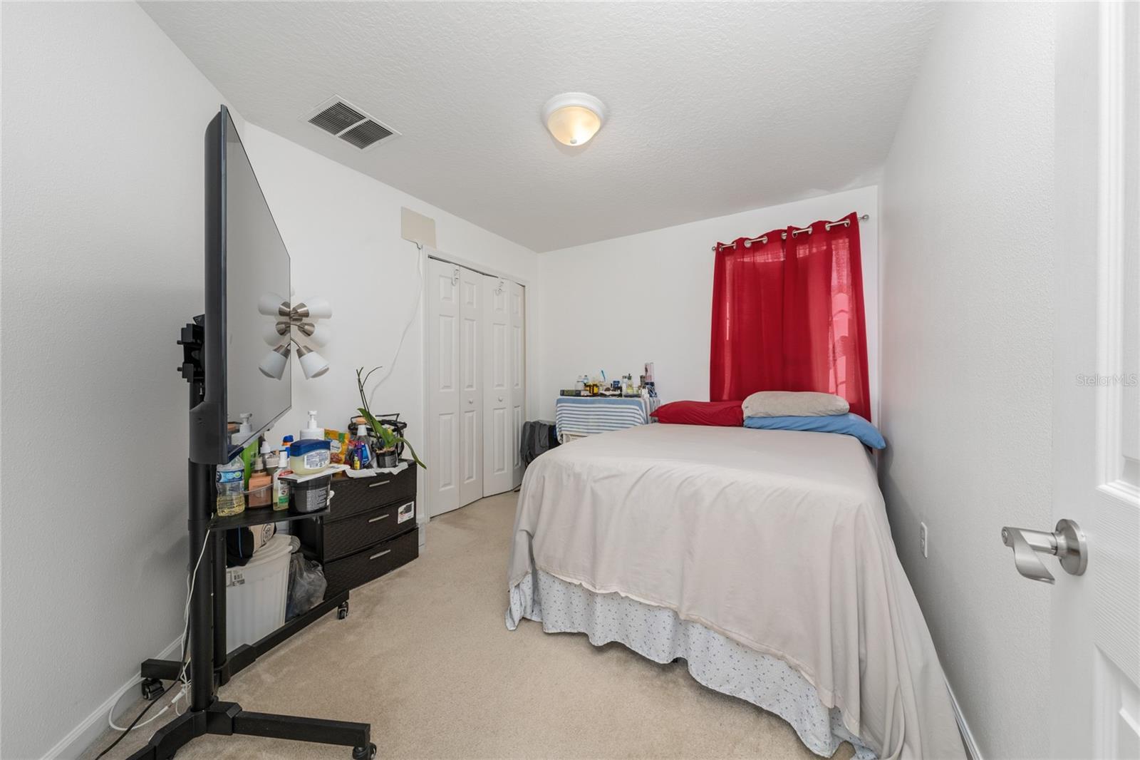 HOLLYGROVE VILLAGE - Residential