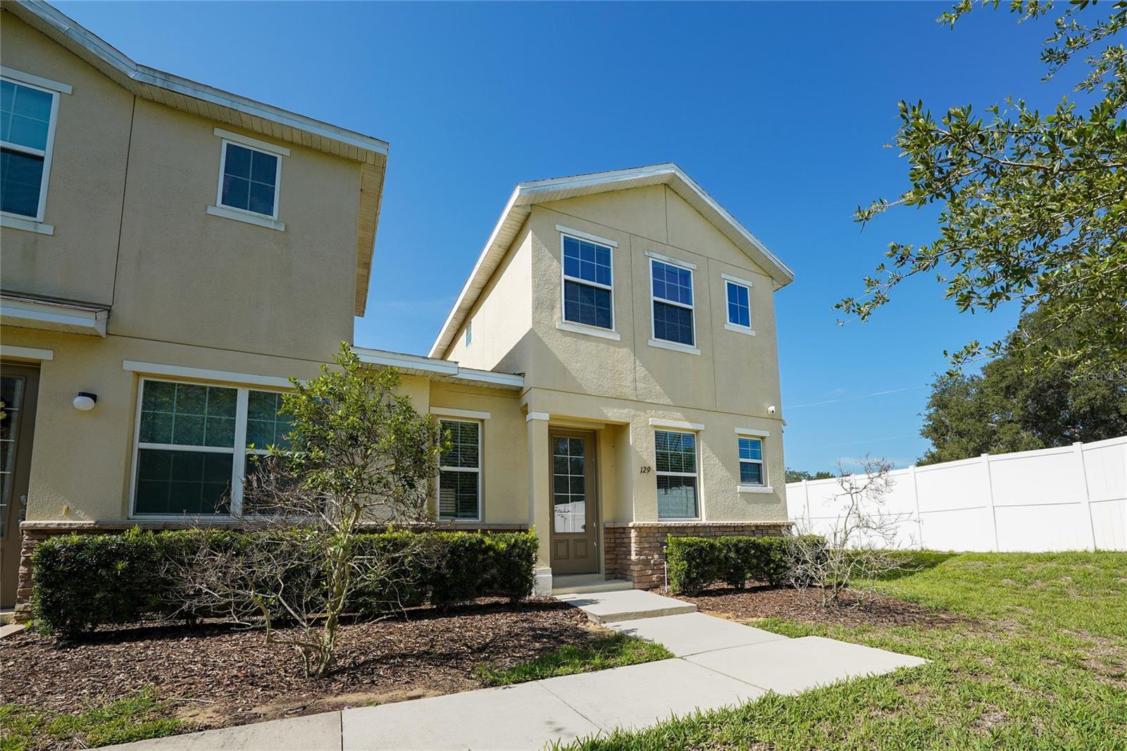 HOLLYGROVE VILLAGE - Residential
