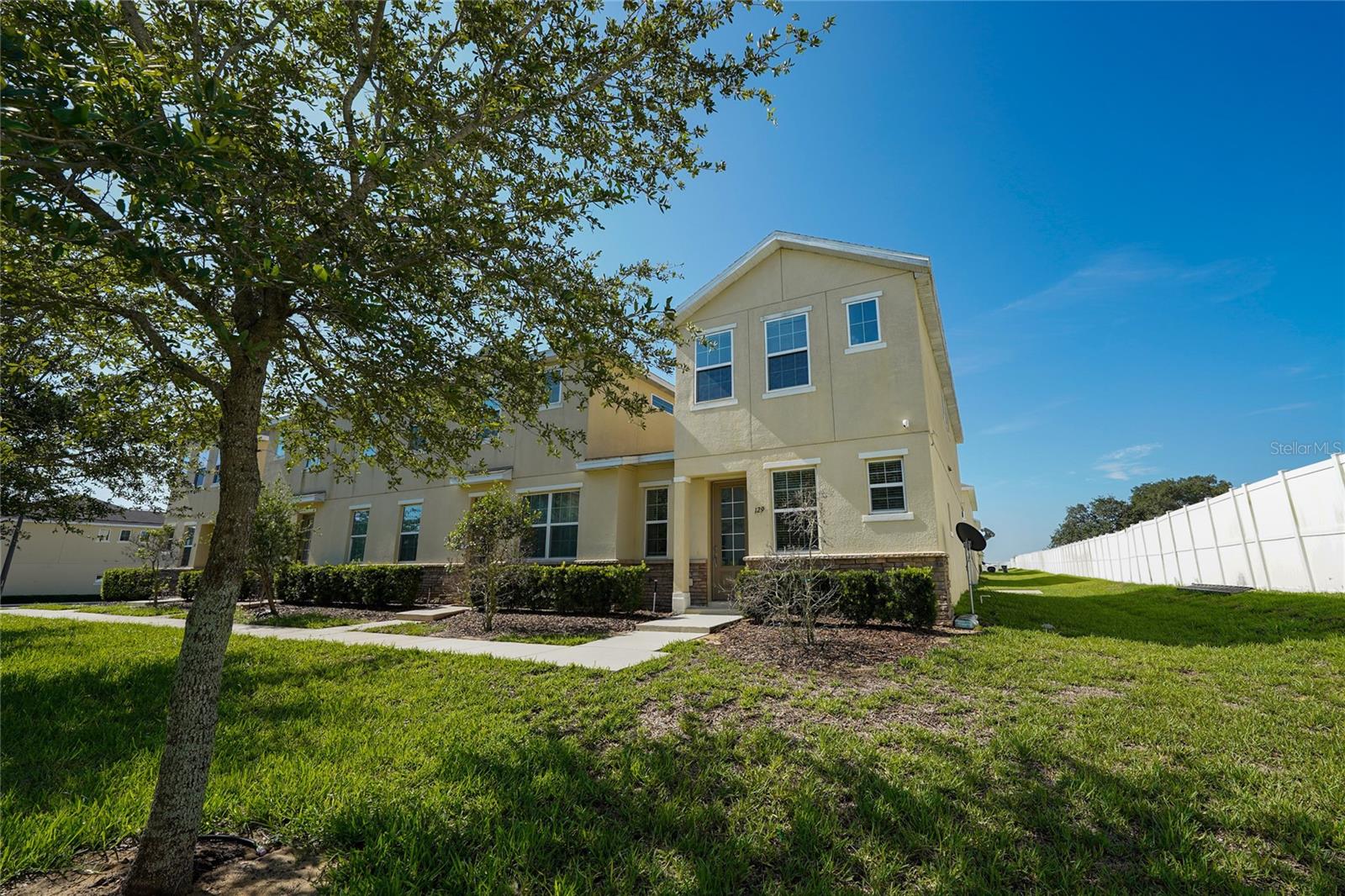 HOLLYGROVE VILLAGE - Residential
