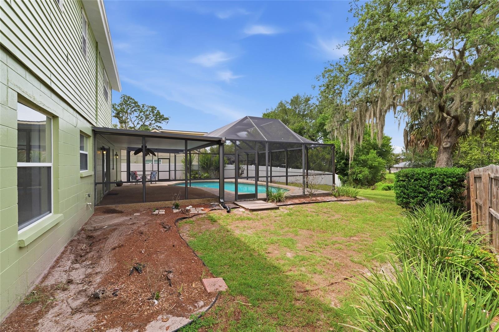 FOUR WINDS ESTATES UNIT 3 - Residential