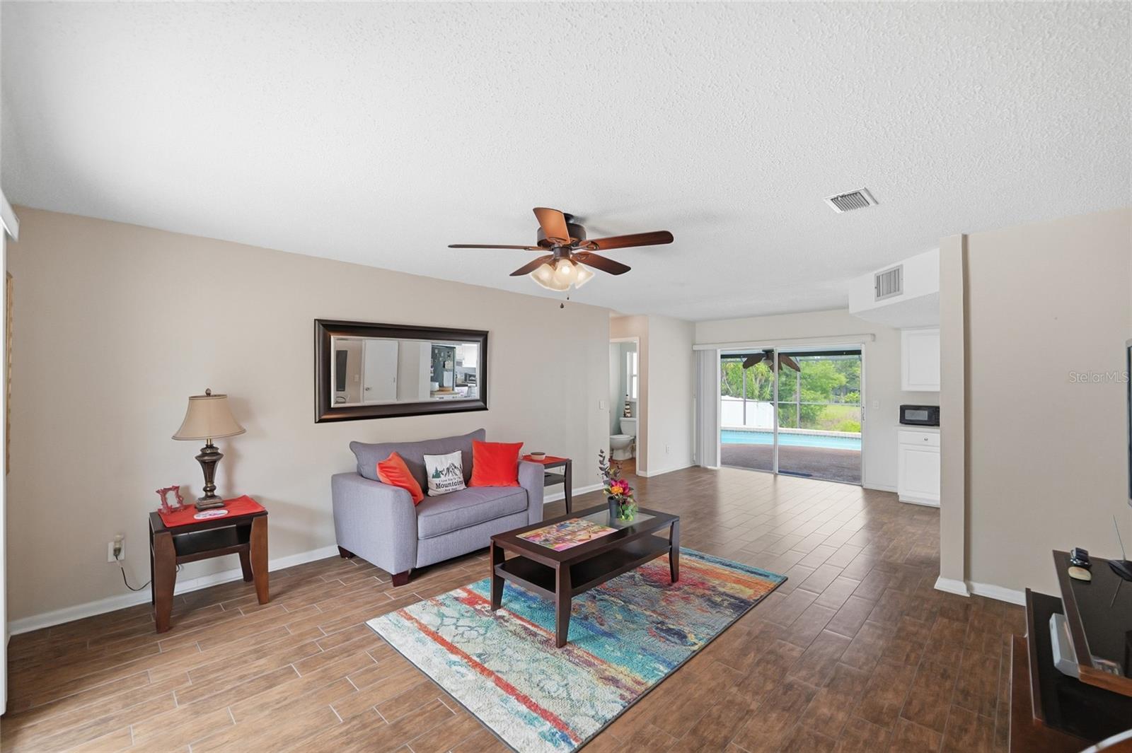 FOUR WINDS ESTATES UNIT 3 - Residential