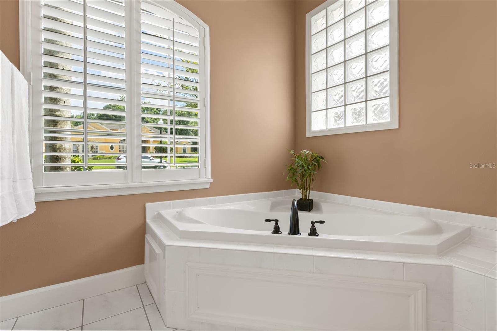 RESERVE AT TUSCAWILLA PH 1 THE - Residential