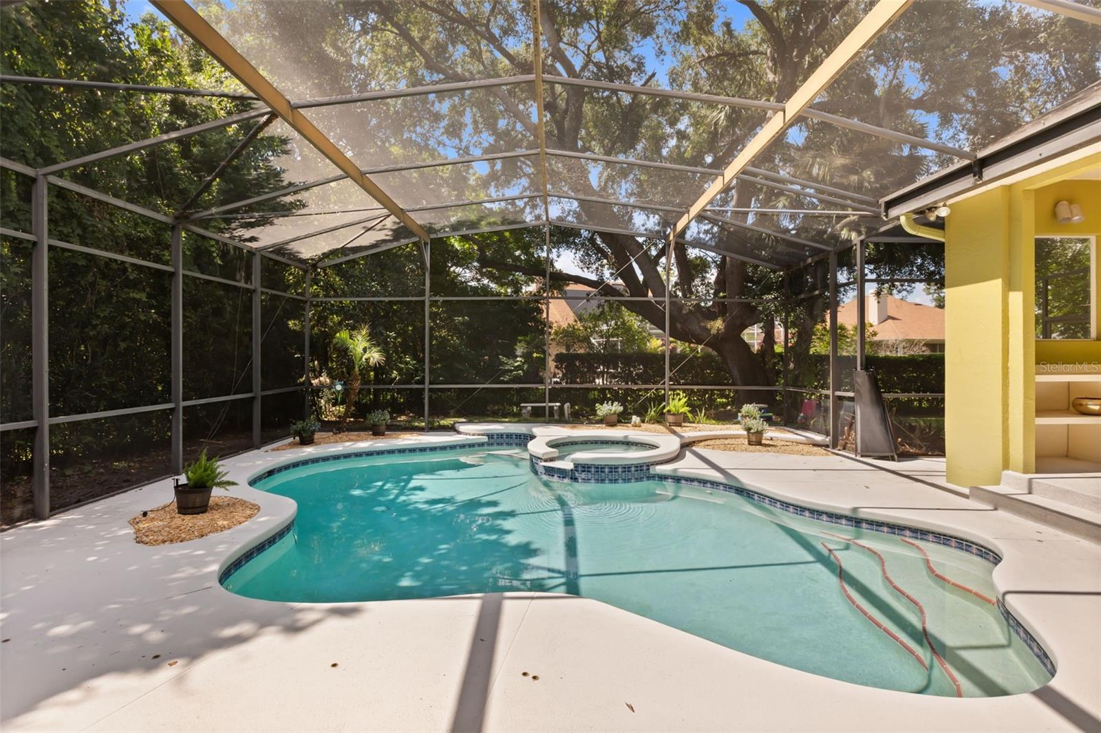 RESERVE AT TUSCAWILLA PH 1 THE - Residential