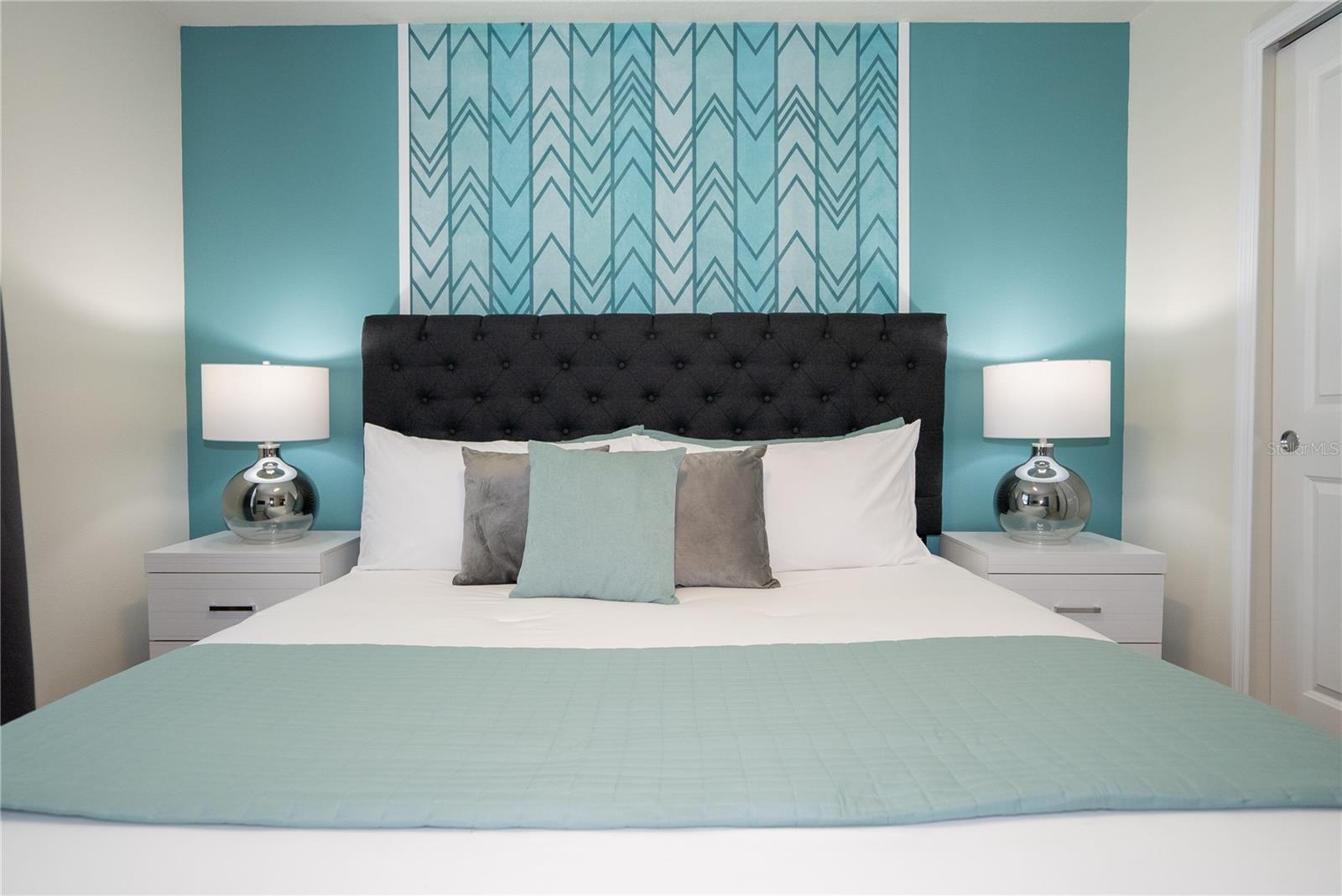 WINDSOR CAY - Residential