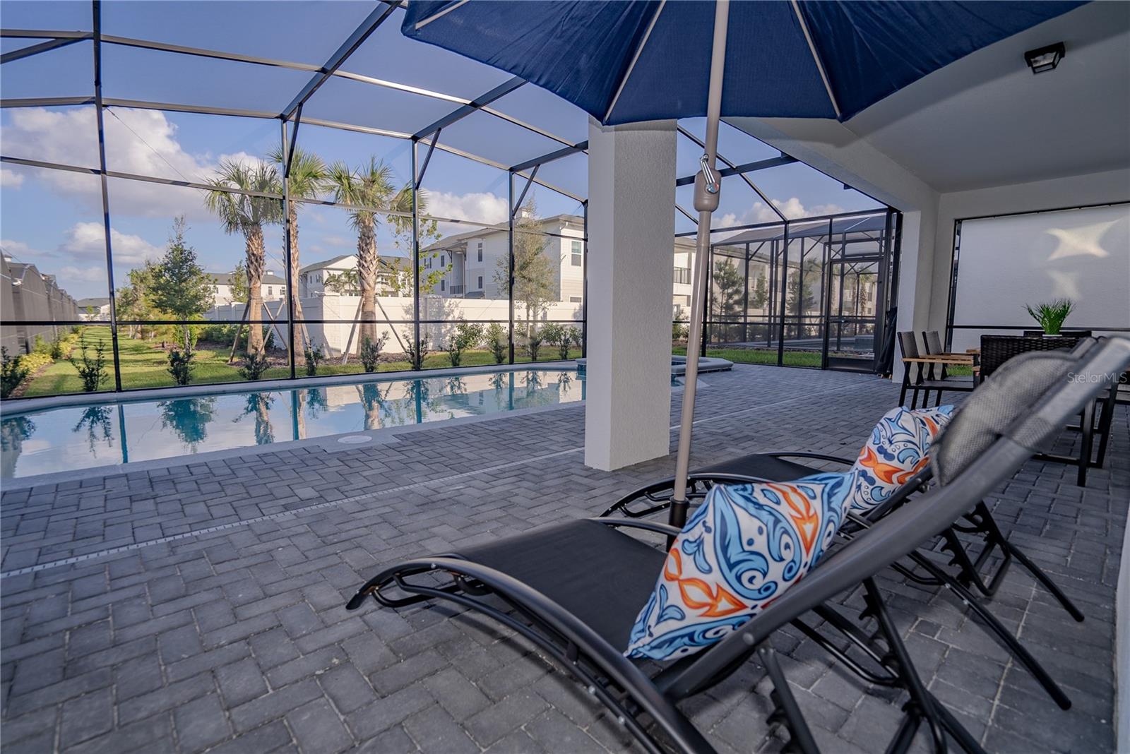 WINDSOR CAY - Residential