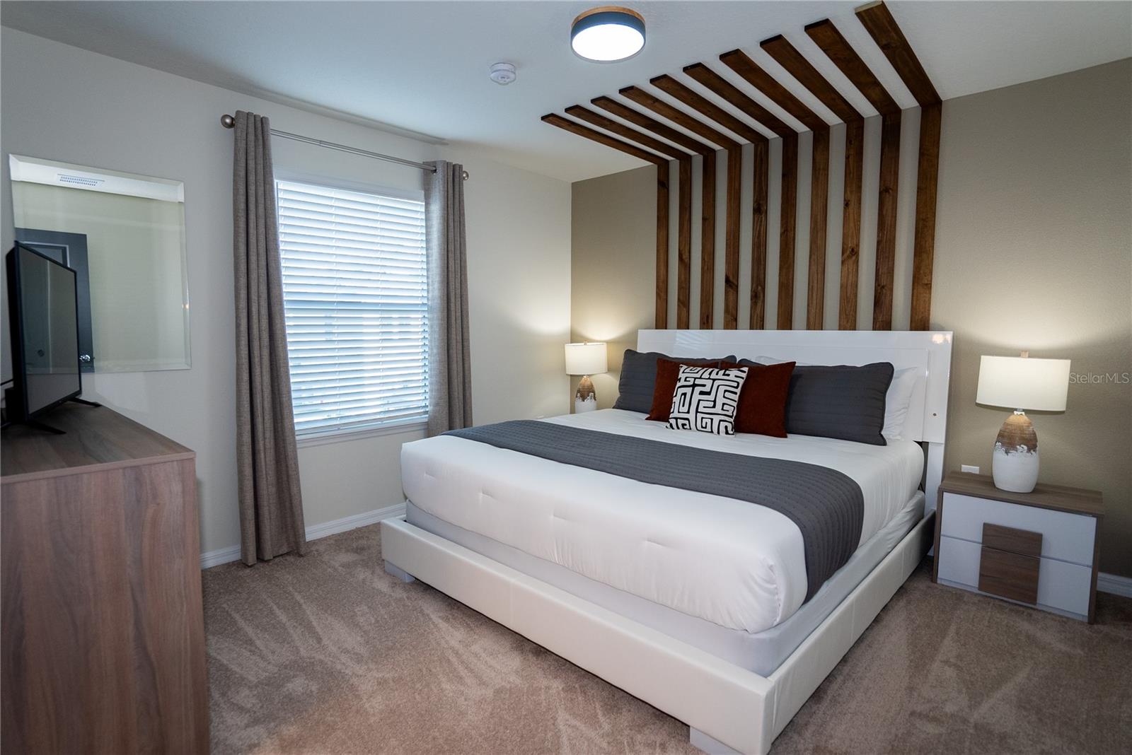 WINDSOR CAY - Residential