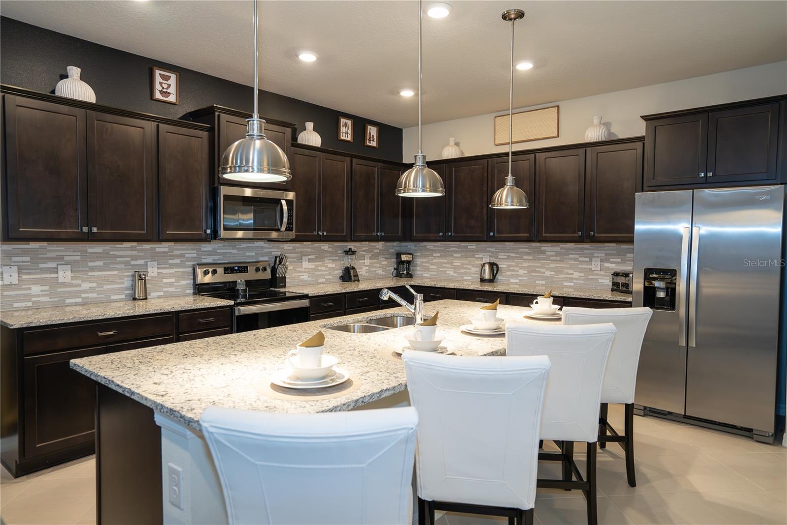 WINDSOR CAY - Residential