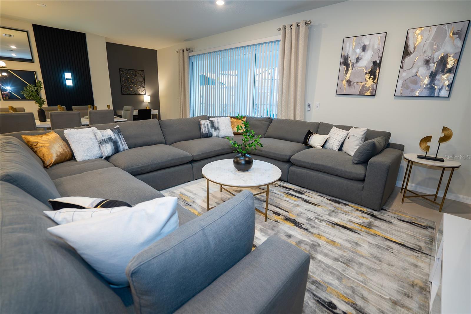 WINDSOR CAY - Residential