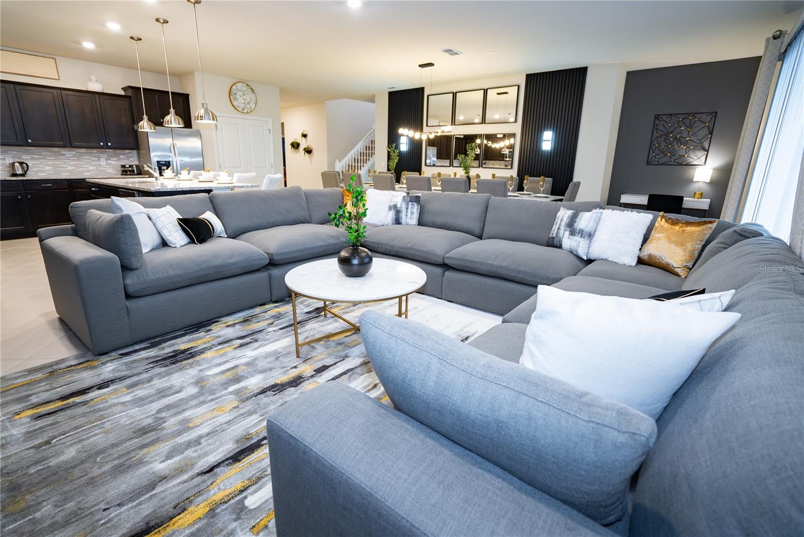 WINDSOR CAY - Residential