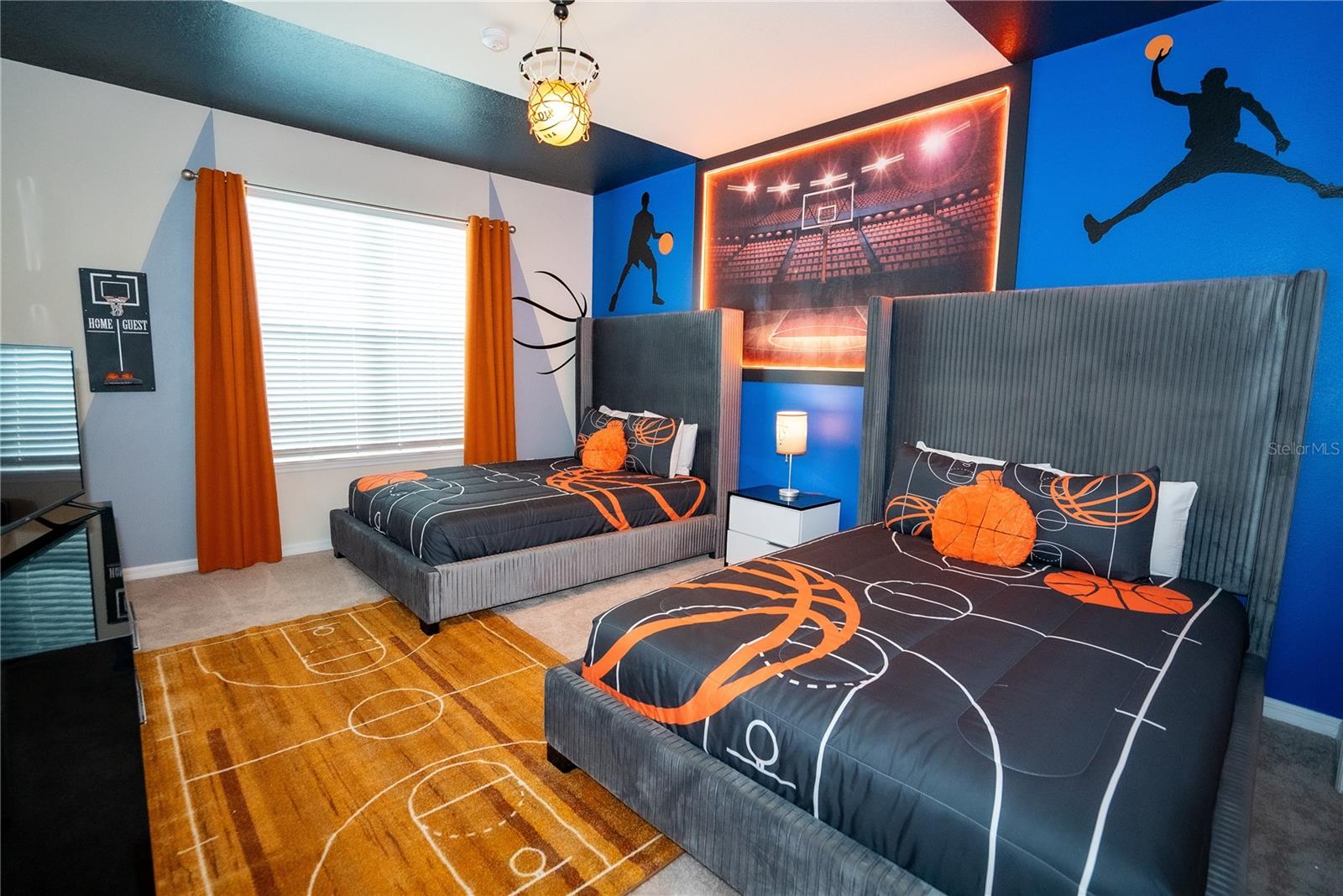 WINDSOR CAY - Residential