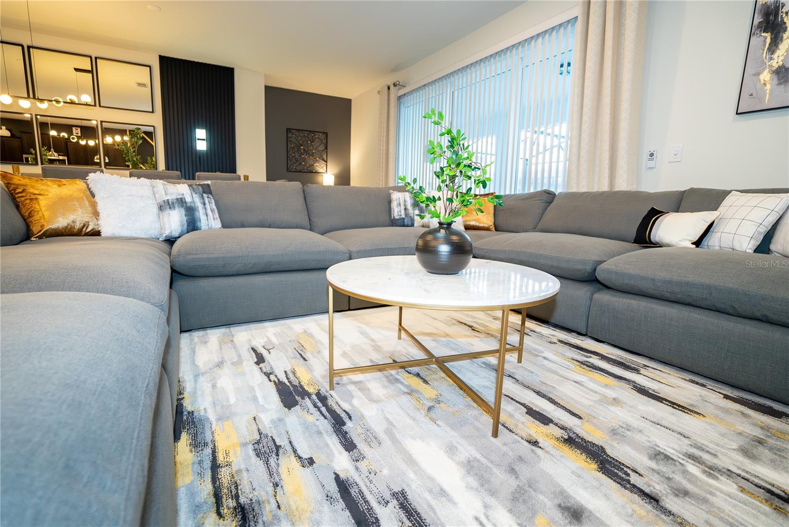 WINDSOR CAY - Residential