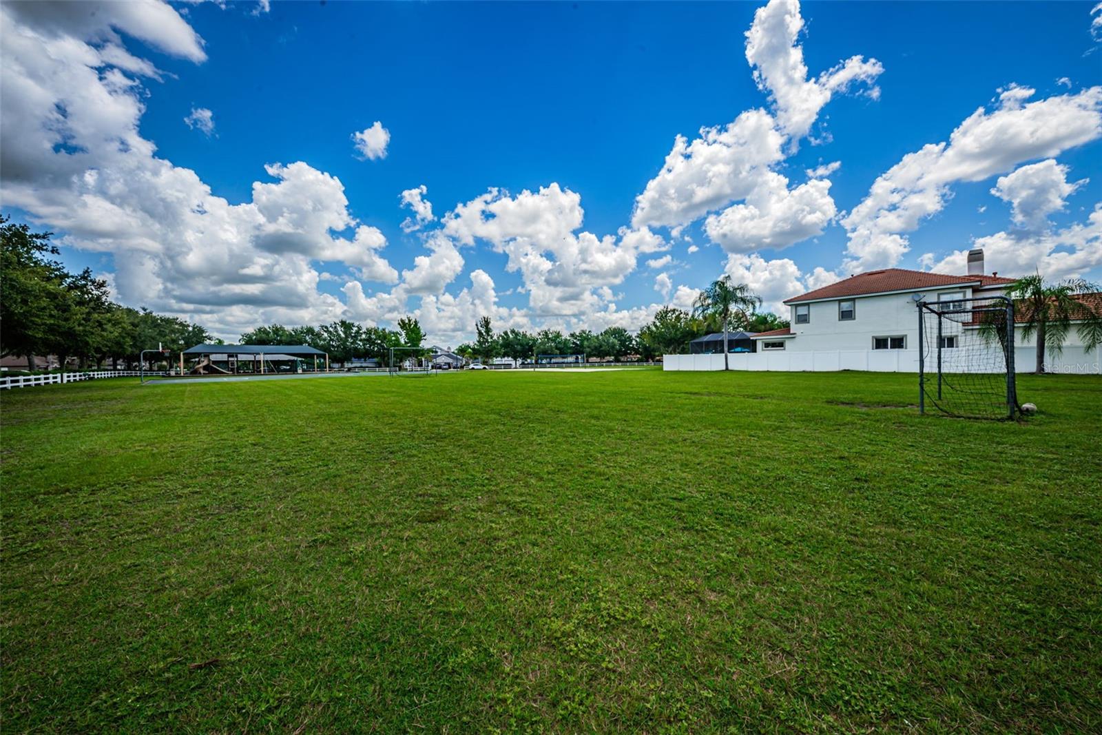 IVY LAKE ESTATES - Residential