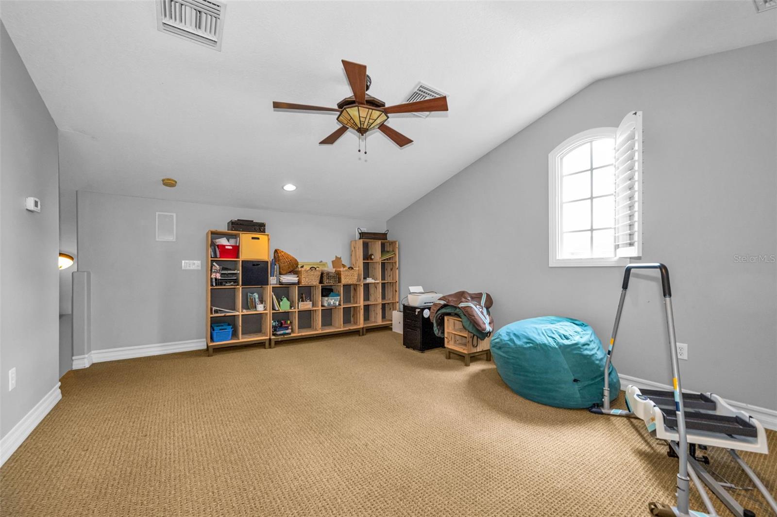 IVY LAKE ESTATES - Residential