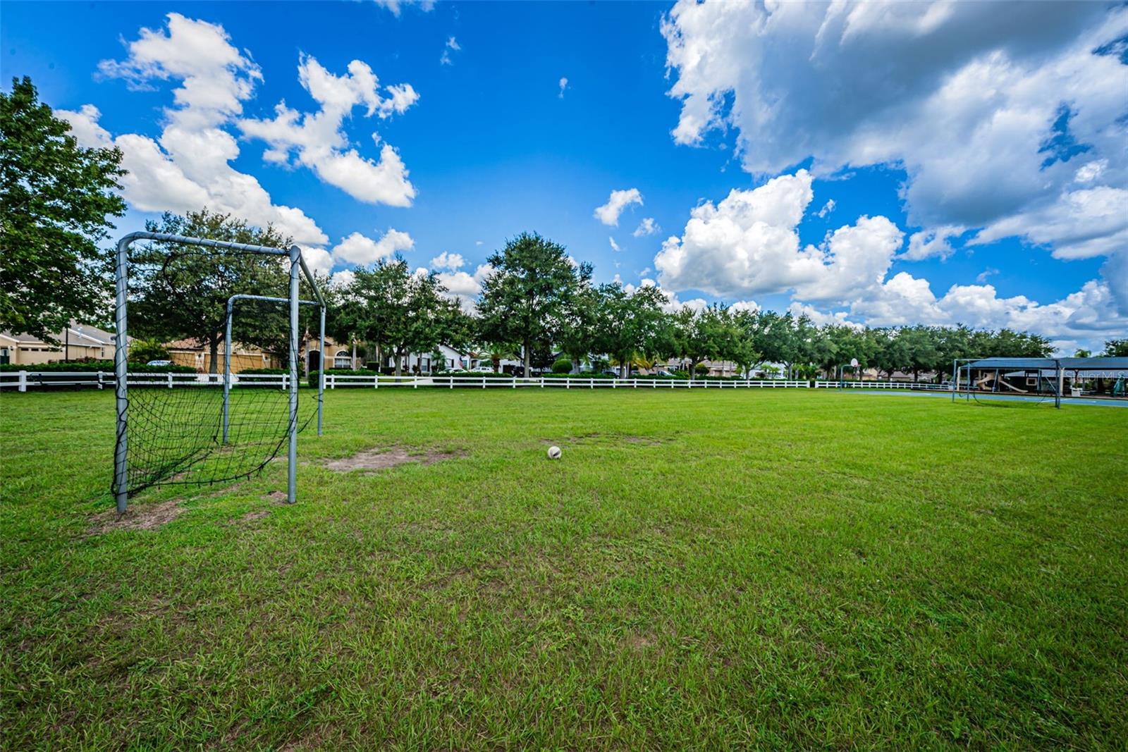 IVY LAKE ESTATES - Residential