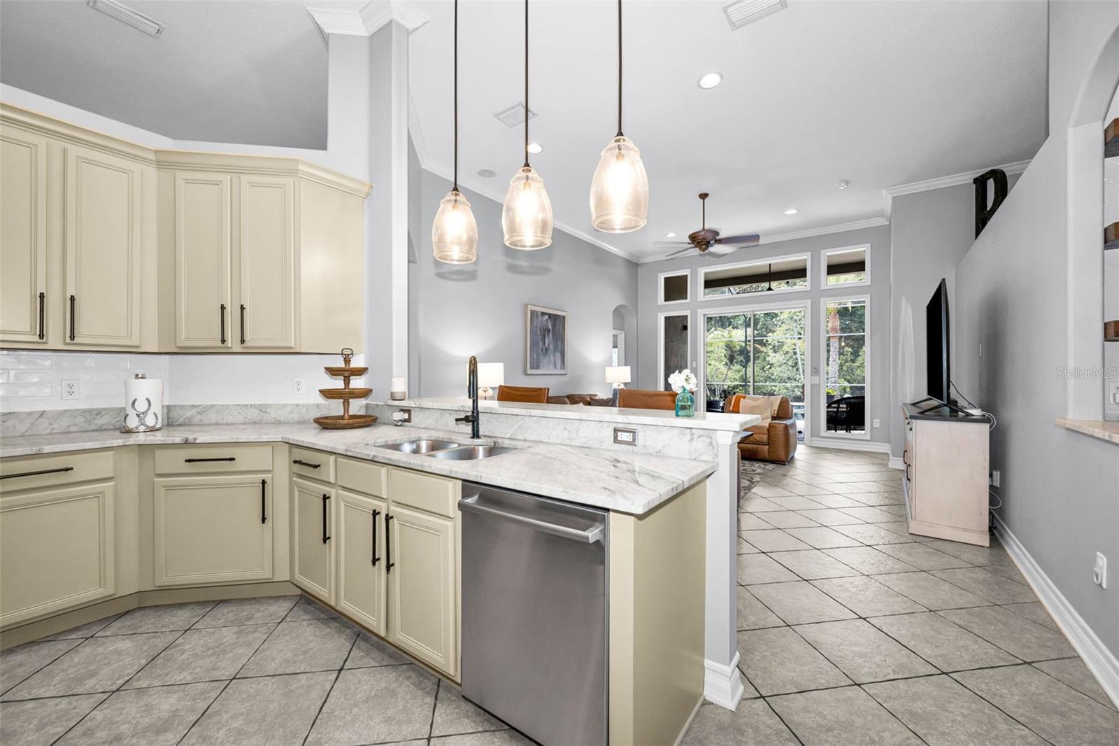 IVY LAKE ESTATES - Residential