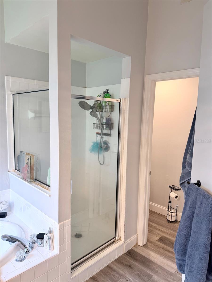 BRENTWOOD HILLS TRCT B UN 2 - Residential Lease