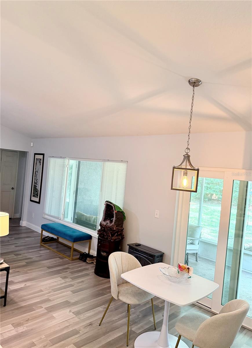 BRENTWOOD HILLS TRCT B UN 2 - Residential Lease
