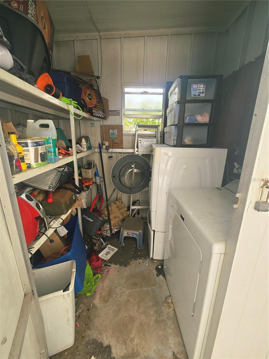 TARPON SHORES MOBILE HOME VILLAGE UNREC - Residential