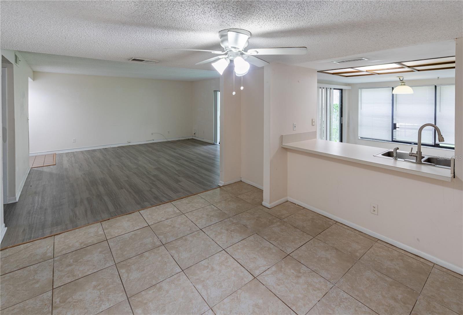 RIVER OAKS CONDO II - Residential