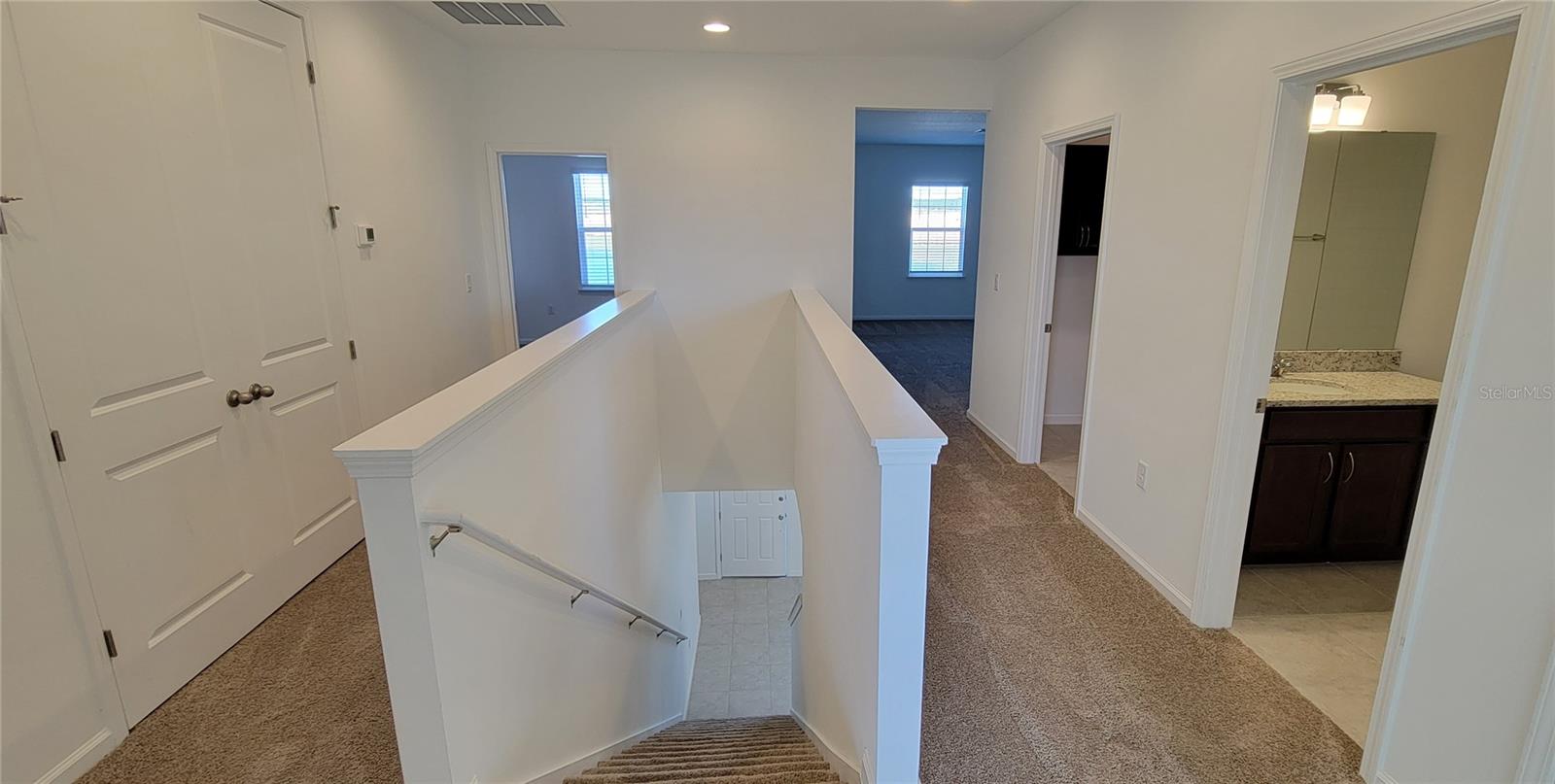 LAKESIDE AT HAMLIN - Residential Lease