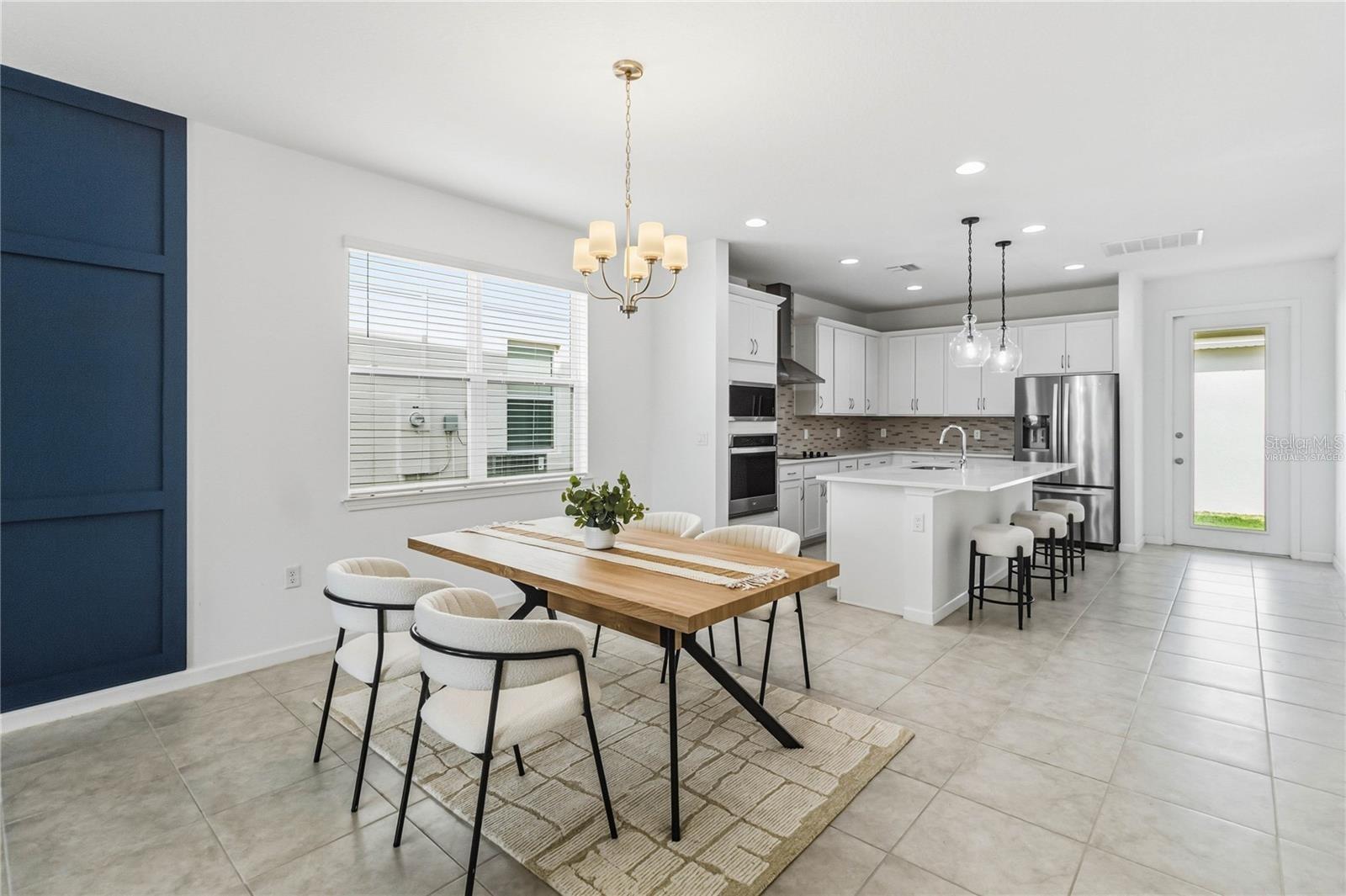 LAKESIDE AT HAMLIN - Residential Lease