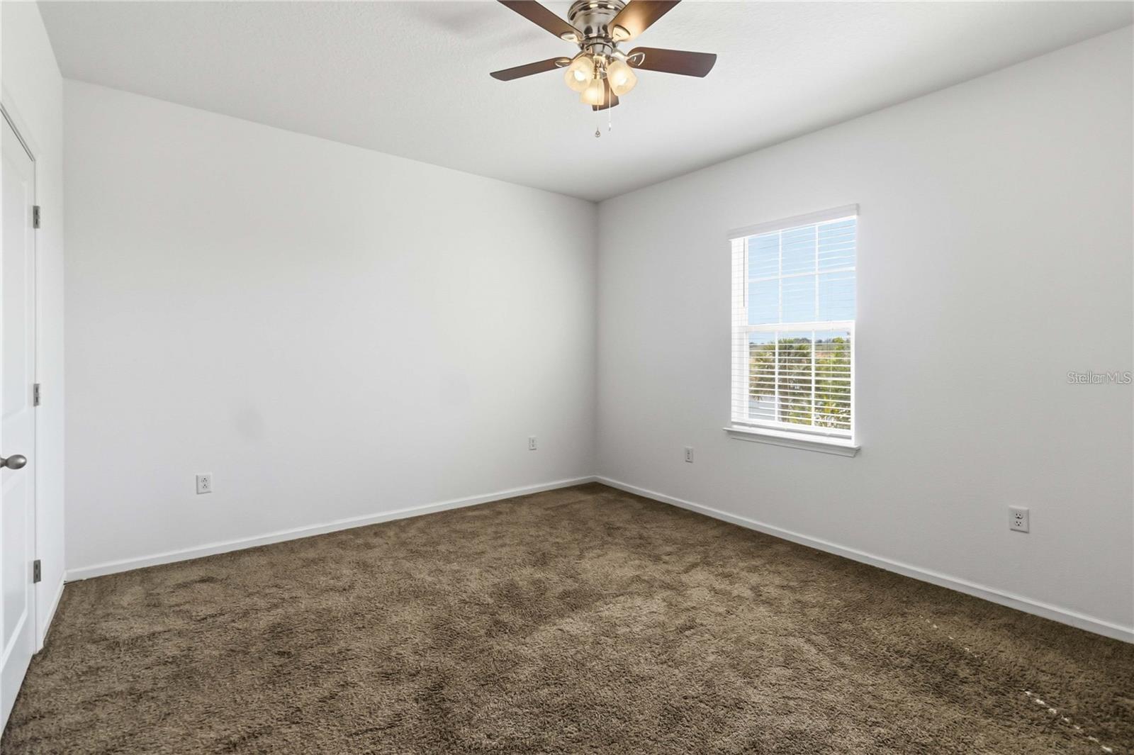LAKESIDE AT HAMLIN - Residential Lease