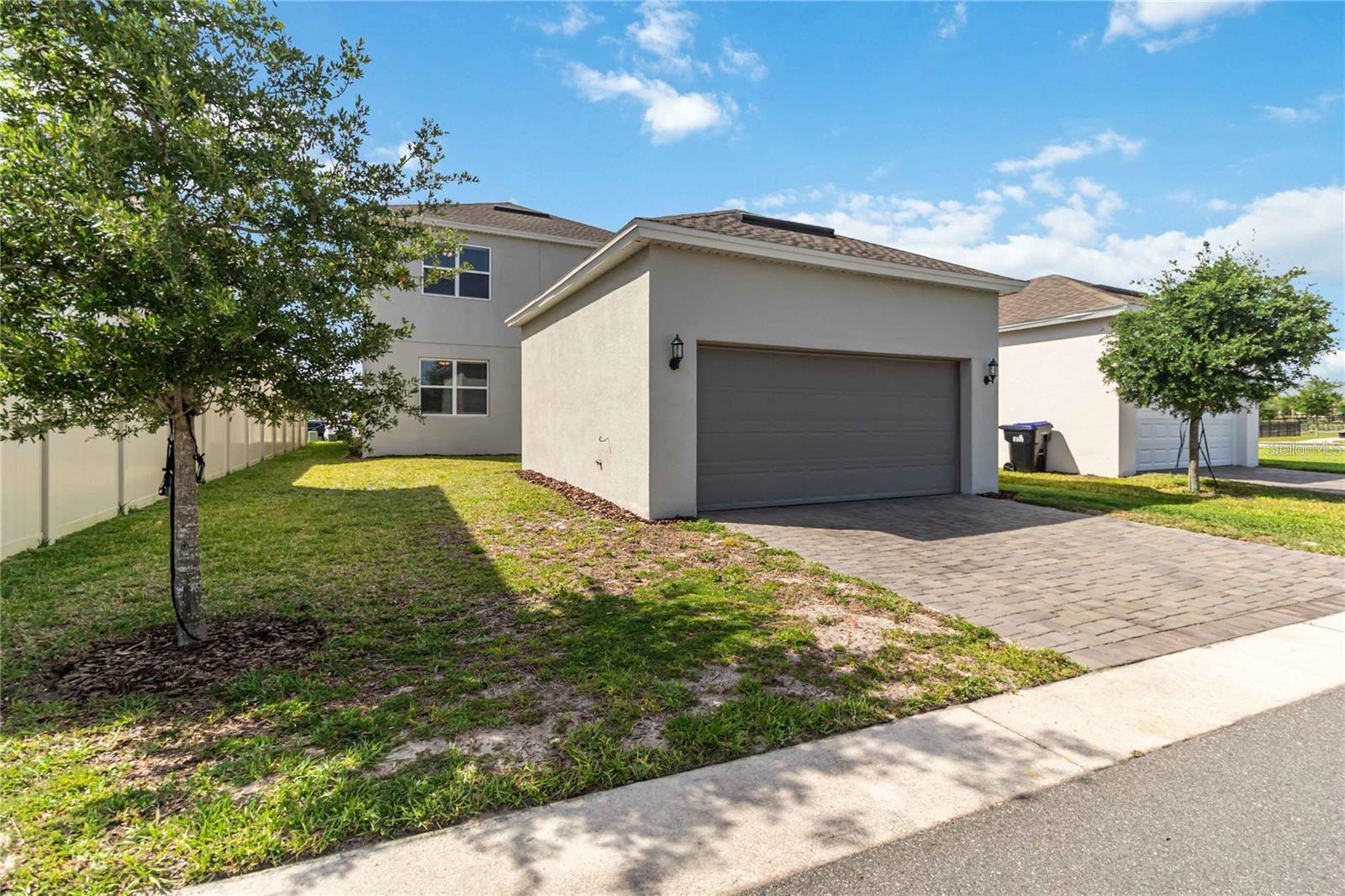 LAKESIDE AT HAMLIN - Residential Lease
