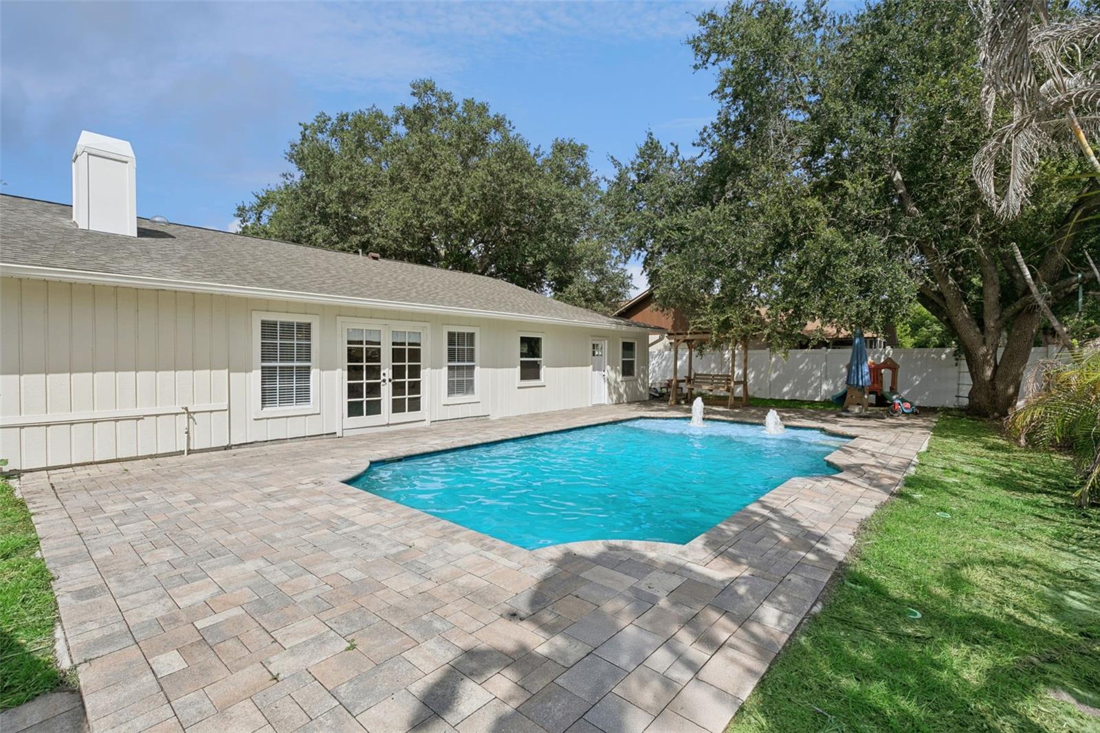 COACH LIGHT ESTATES - Residential