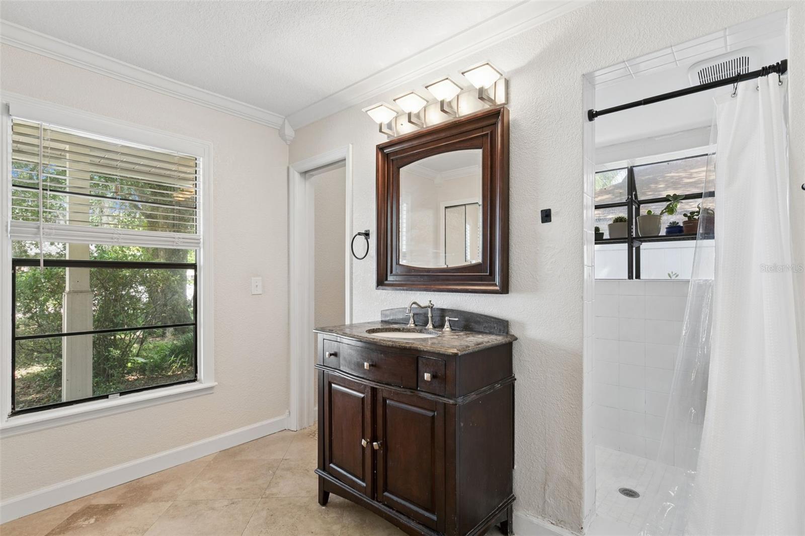 COACH LIGHT ESTATES - Residential