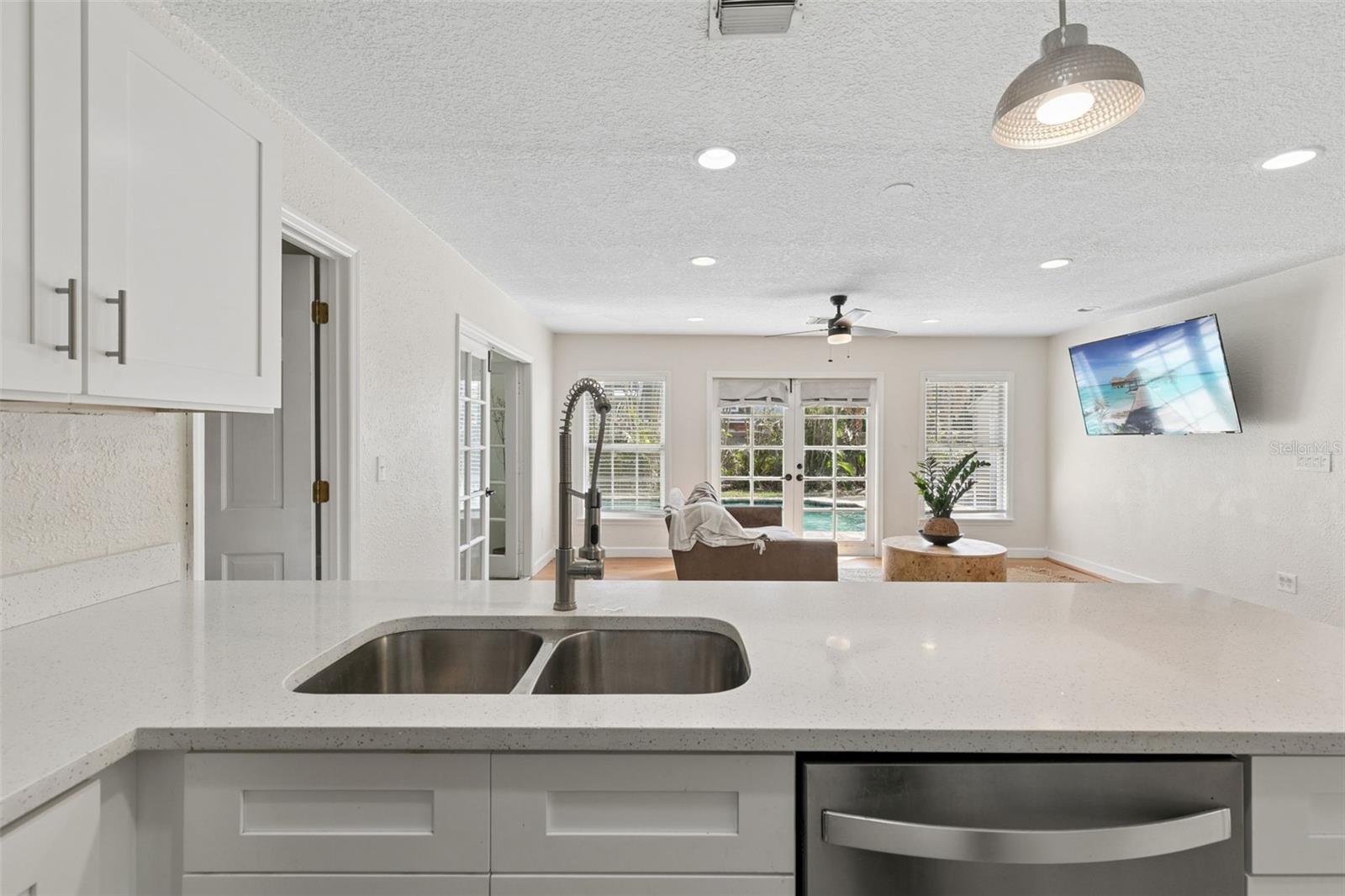 COACH LIGHT ESTATES - Residential