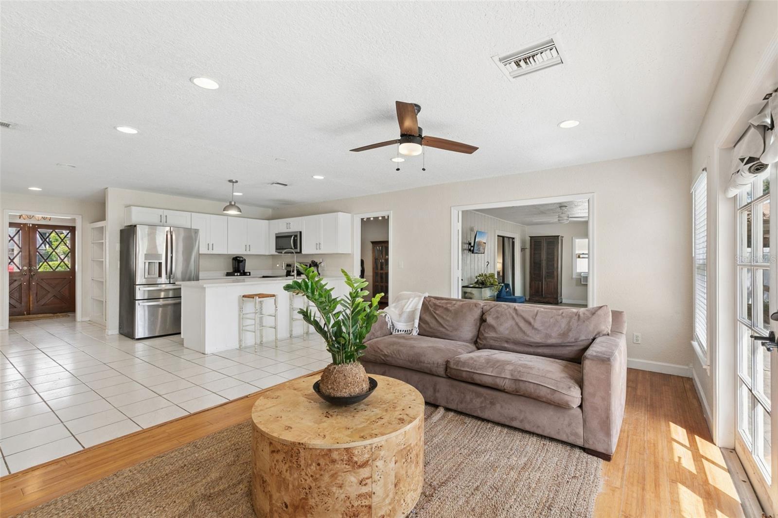 COACH LIGHT ESTATES - Residential