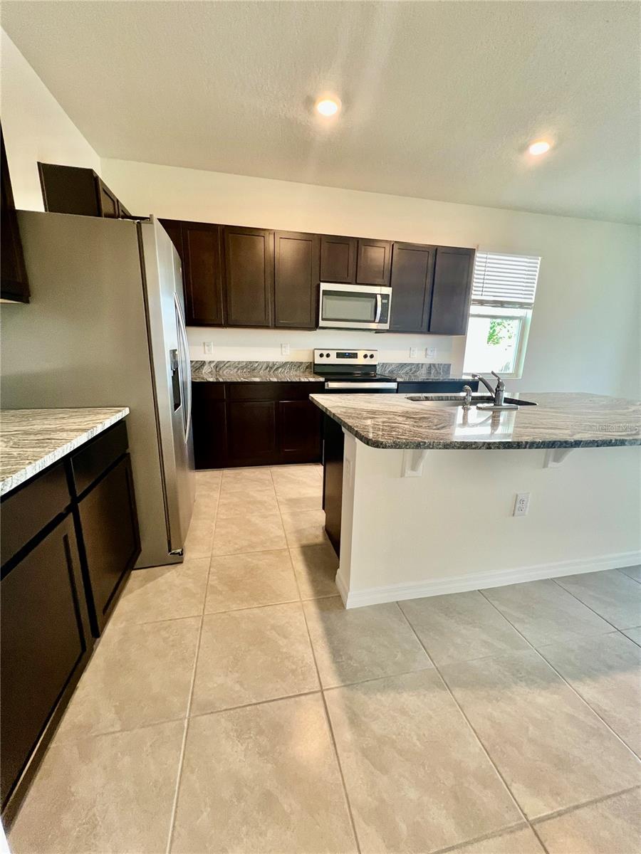 MEADOW RDG PH A-1 - Residential Lease