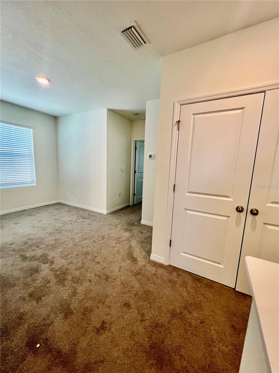 MEADOW RDG PH A-1 - Residential Lease