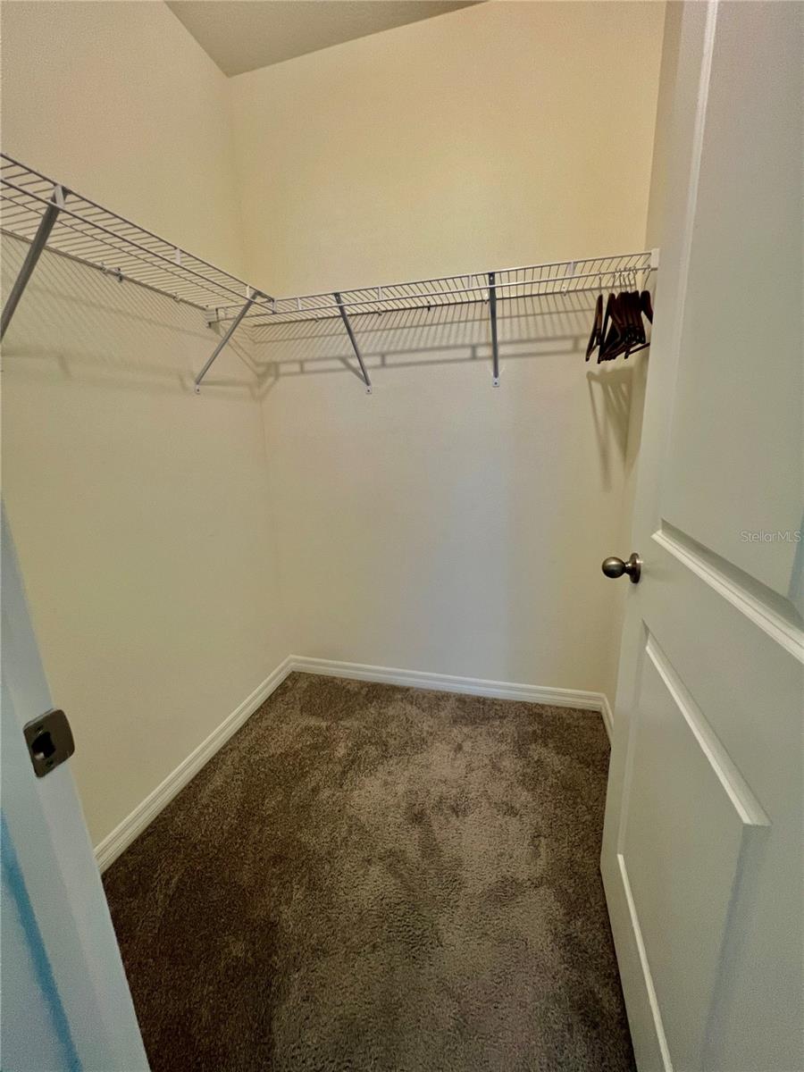 MEADOW RDG PH A-1 - Residential Lease