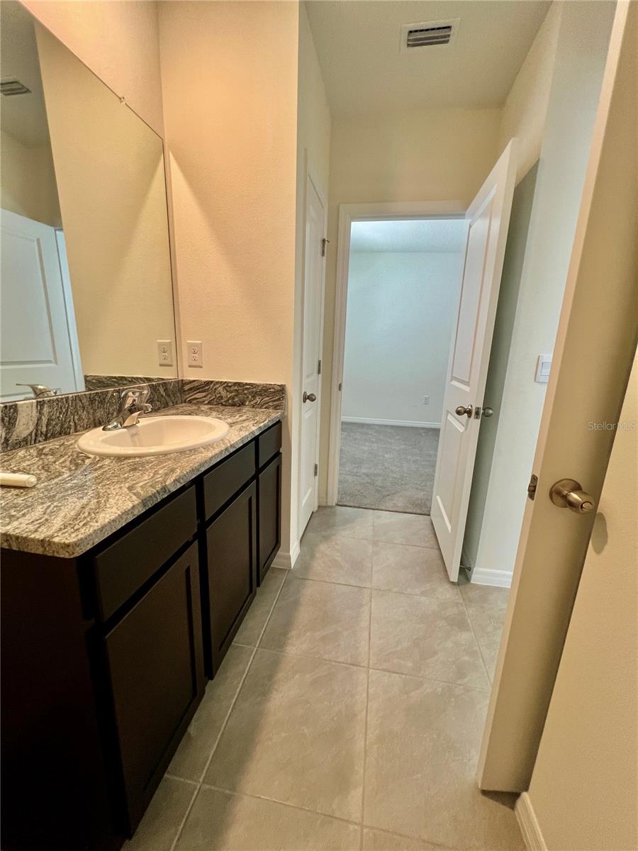 MEADOW RDG PH A-1 - Residential Lease