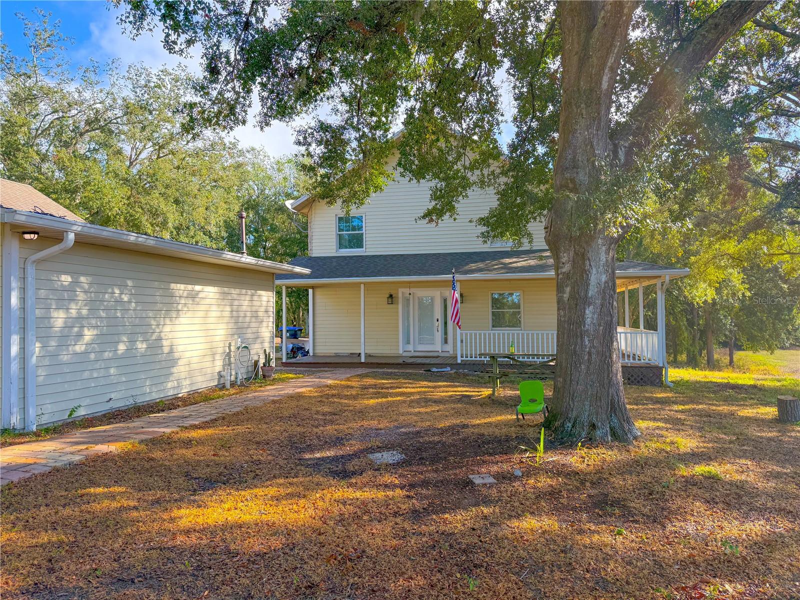 LAKE AVALON GROVES - Residential