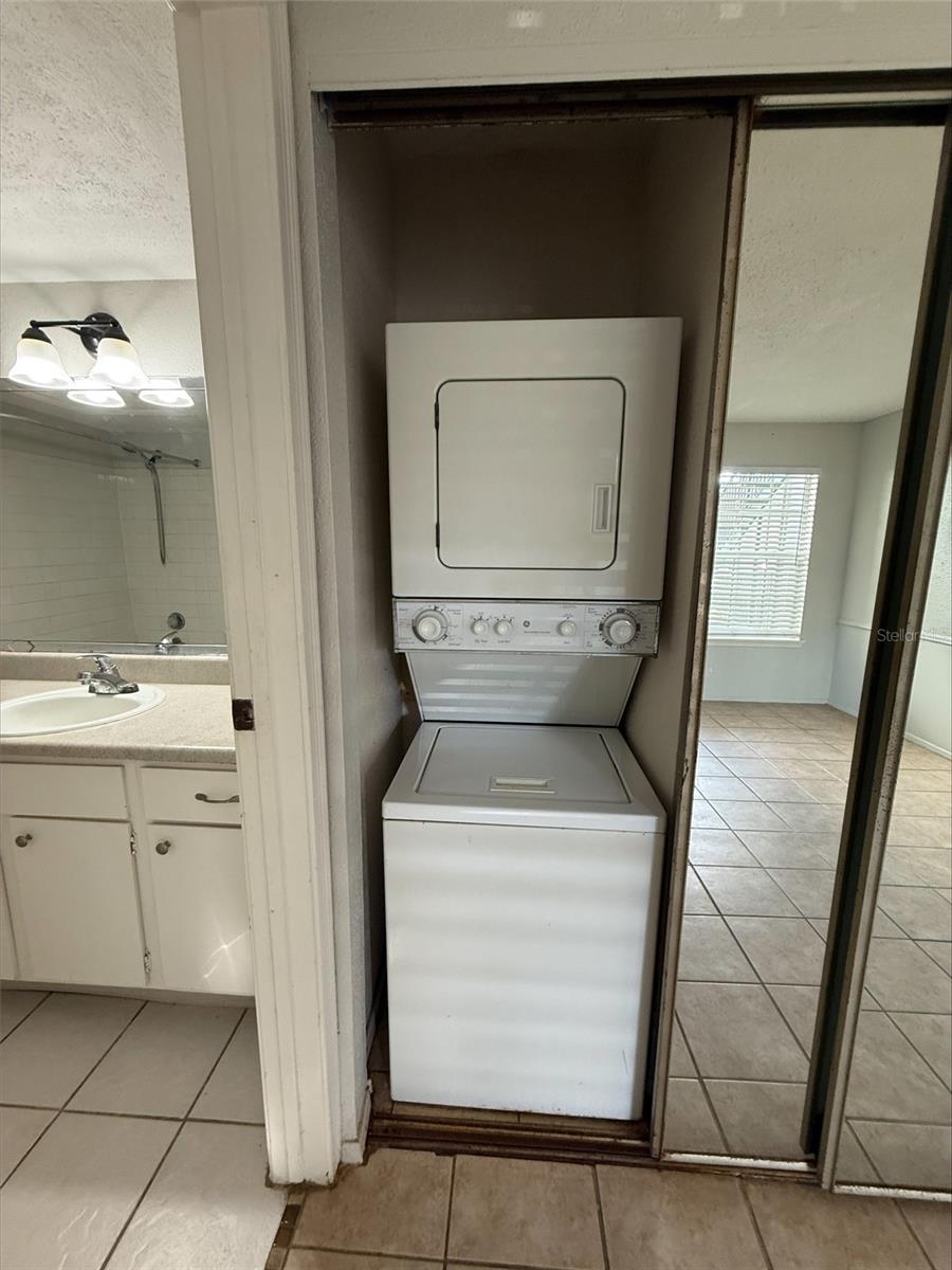 ENCLAVE AT ST PETERSBURG - Residential