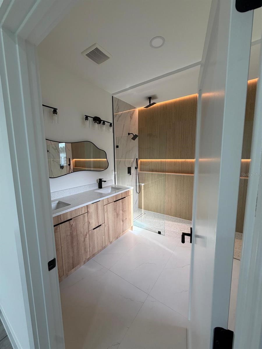 BELLEVIEW HEIGHTS ESTATE - Residential