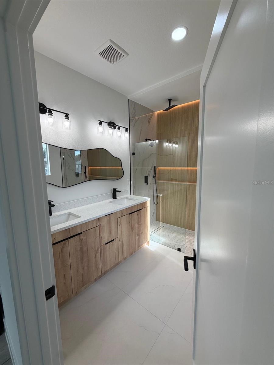 BELLEVIEW HEIGHTS ESTATE - Residential