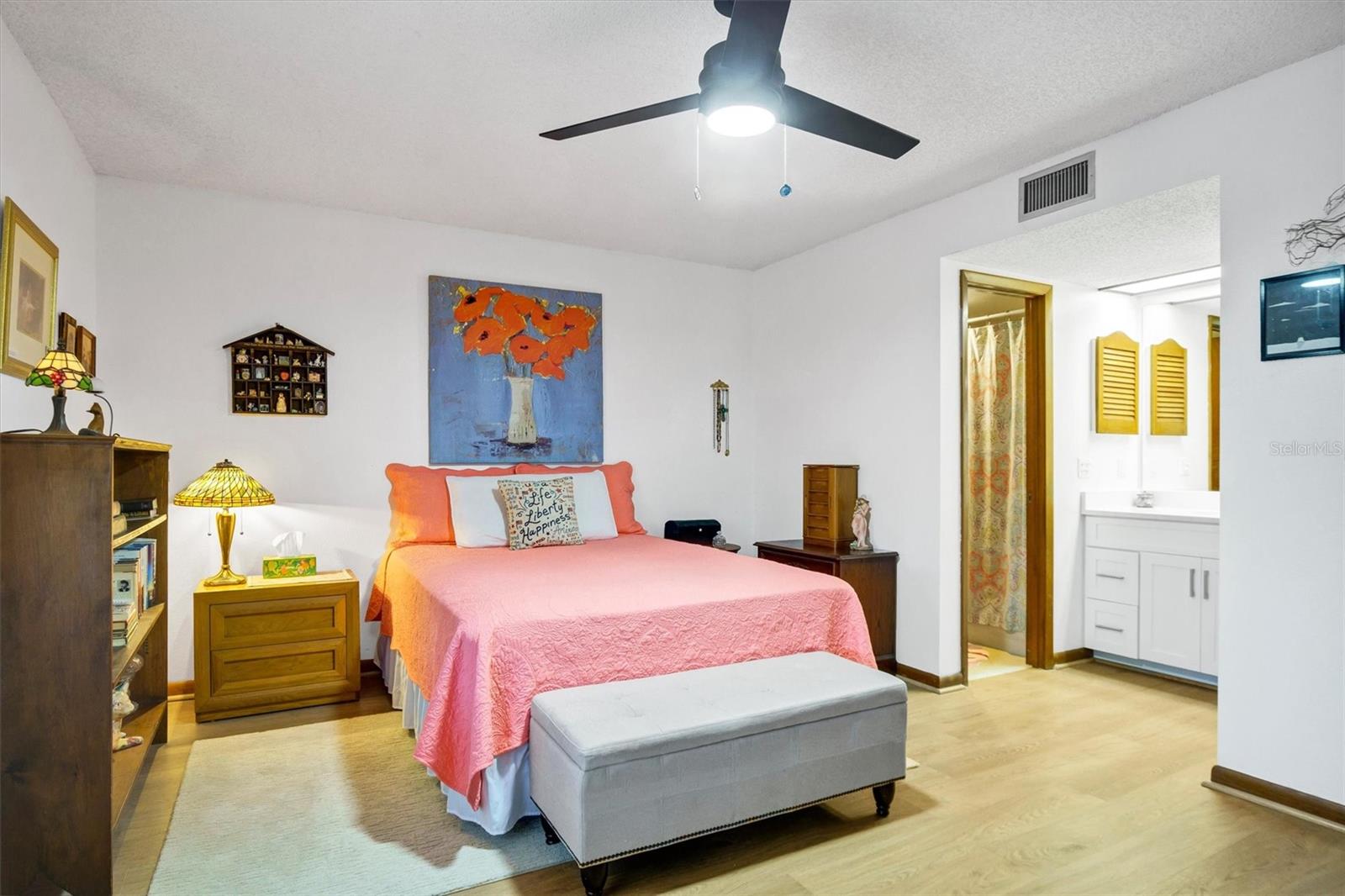 COUNTRY CLUB VILLAGE CONDO - Residential