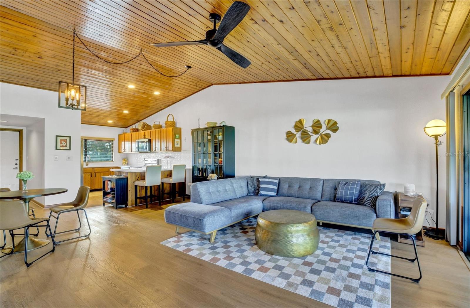 COUNTRY CLUB VILLAGE CONDO - Residential