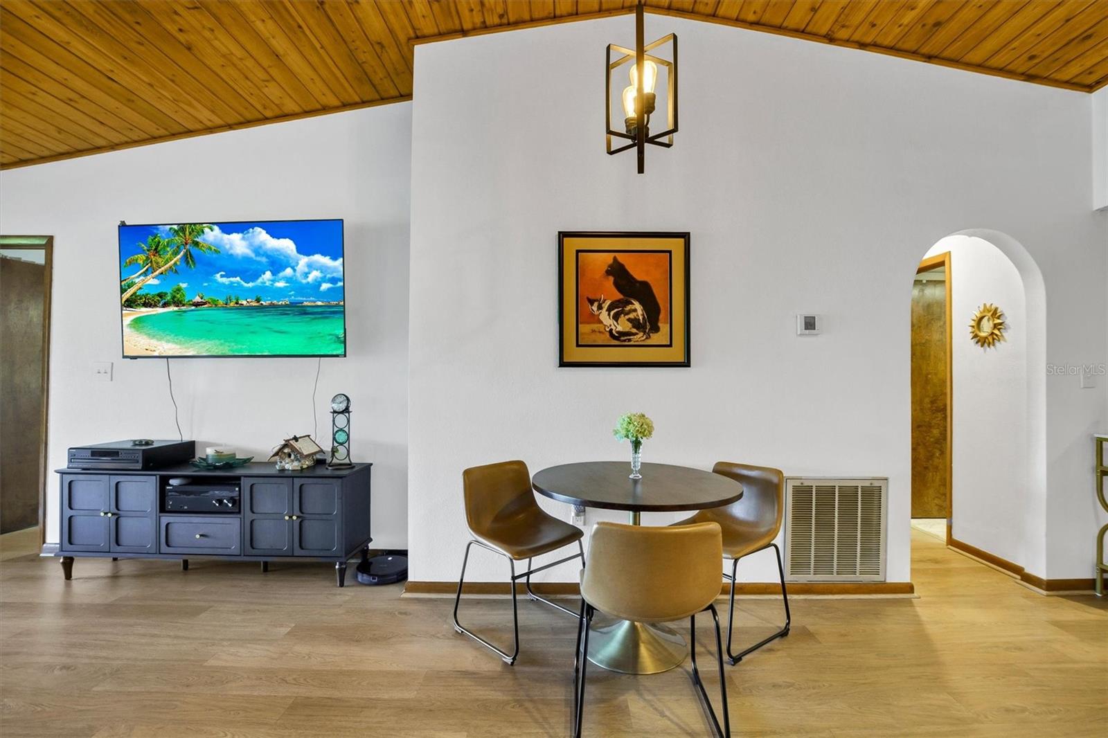 COUNTRY CLUB VILLAGE CONDO - Residential