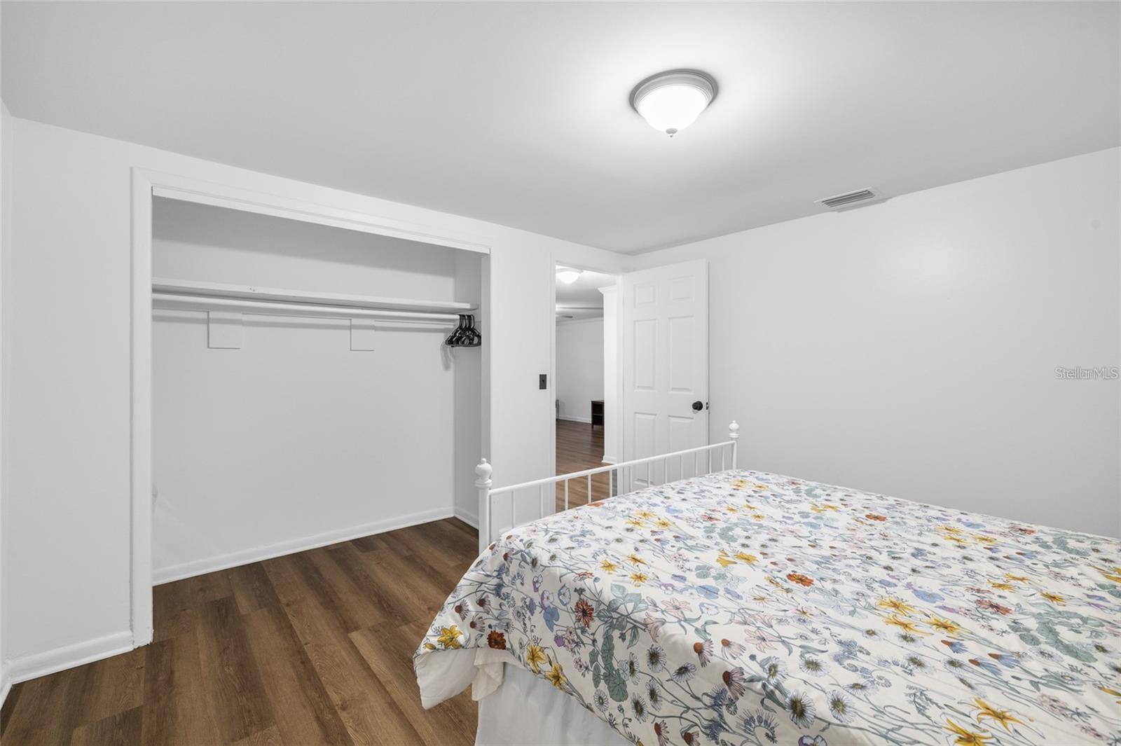 BYARS REVISION OF SUNNYLAND AC - Residential Lease