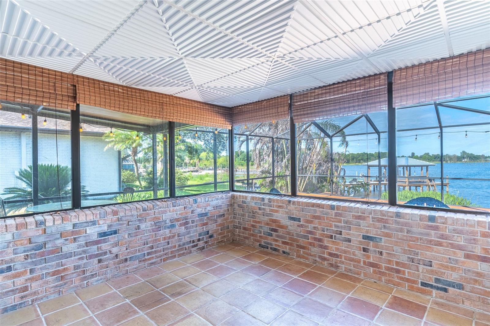 EAGLE TERRACE - Residential