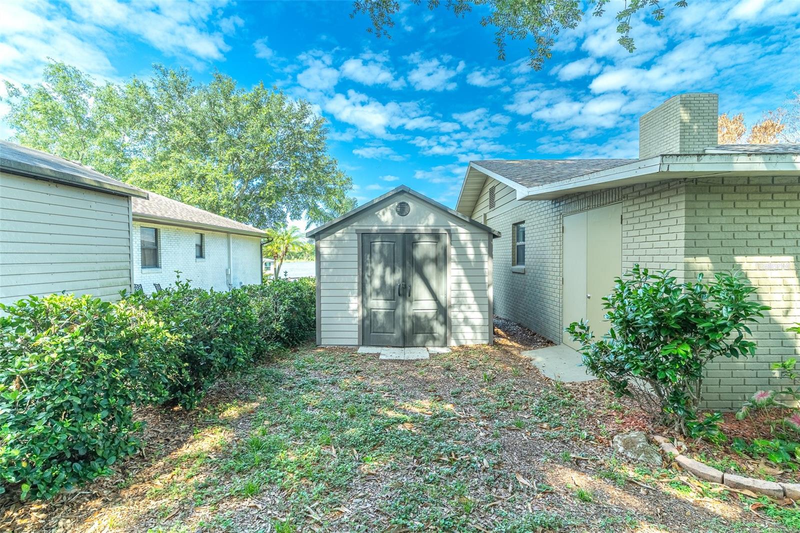EAGLE TERRACE - Residential