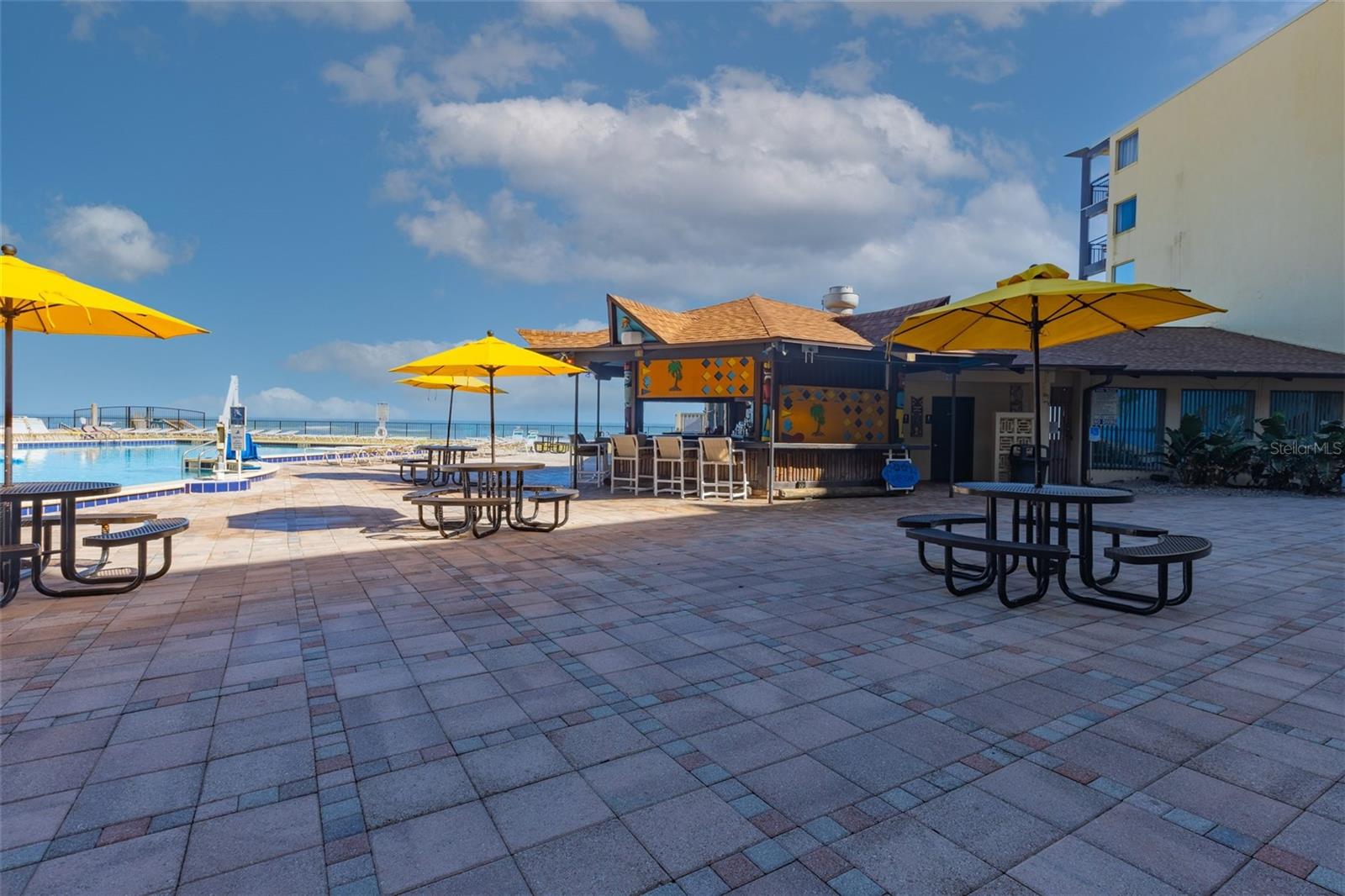 HAWAIIAN INN LC - Residential