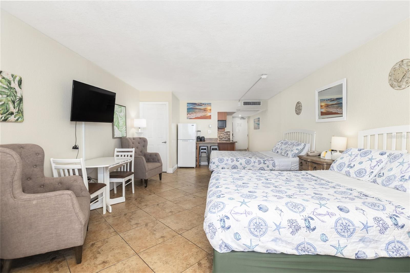 HAWAIIAN INN LC - Residential