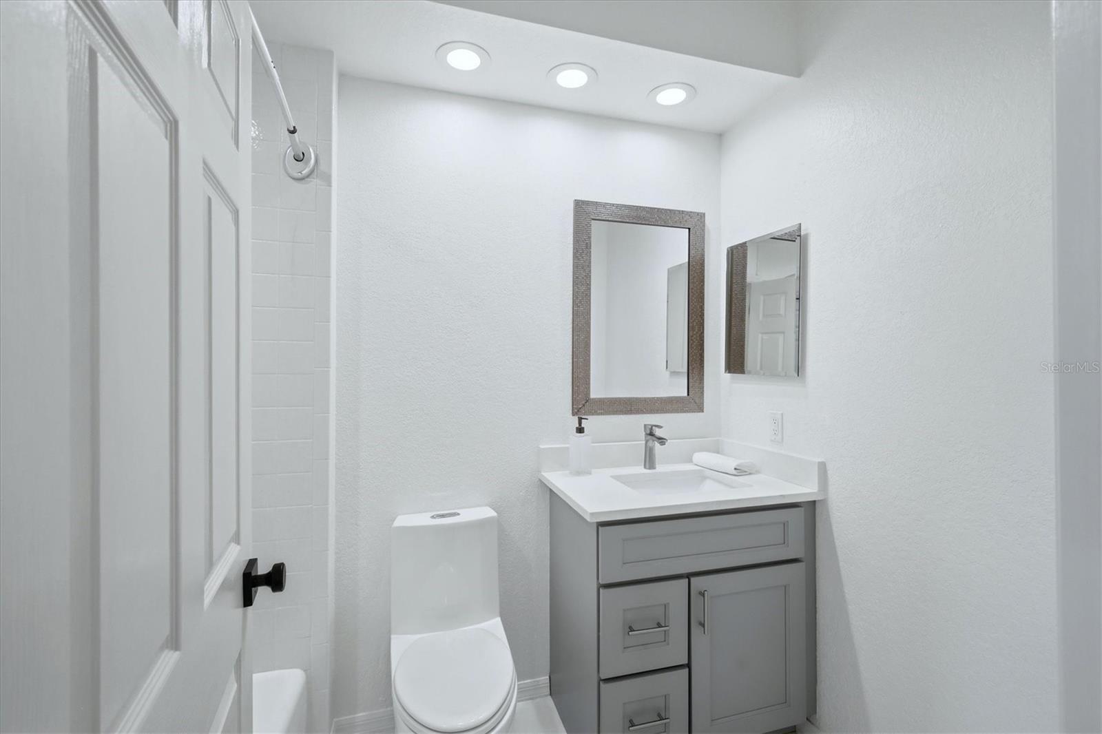 UNIVERSITY PARK COUNTRY CLUB - Residential